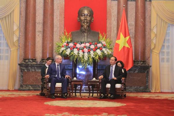 Staatspräsident Tran Dai Quang trifft den Premierminister der Republik Baschkortostan
